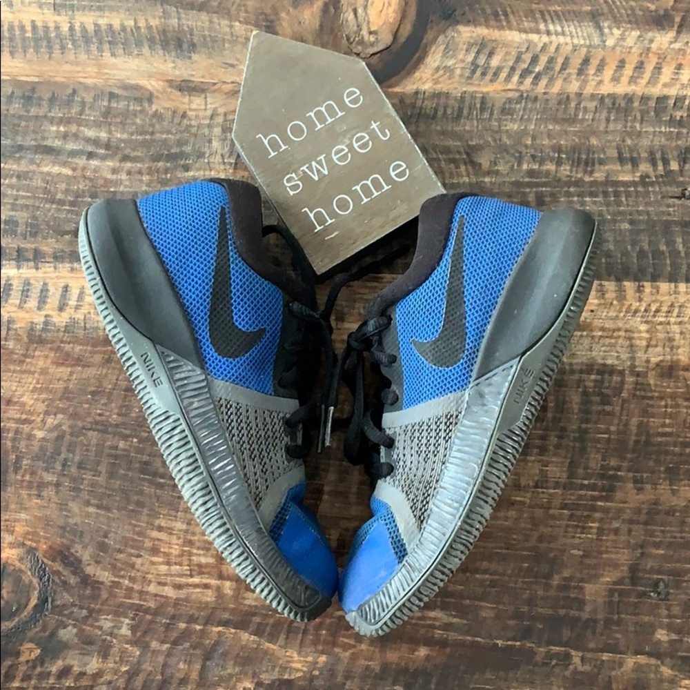 Boys Nike shoes